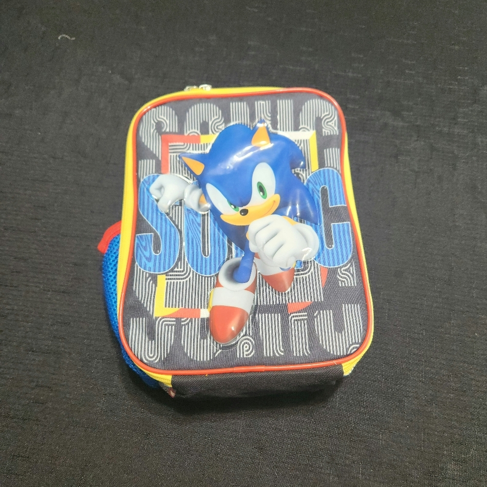 Sonic lunch box